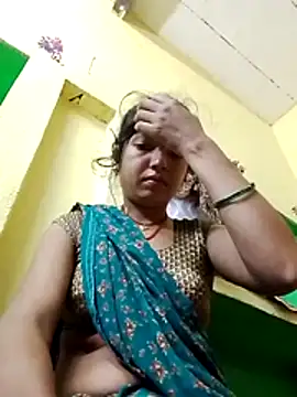 Snapshot of Seema_guptaji chatting on 10-16-25, 10:44 Seema guptaji online show from 10-16-25, 10:44