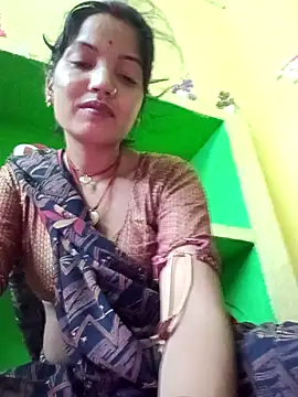 Snapshot of Seema_guptaji chatting on 04-24-26, 10:01 Seema guptaji online show from 04-24-26, 10:01