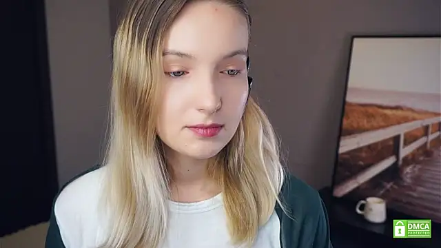 HongTomczak online show from 09-24-25, 07:01