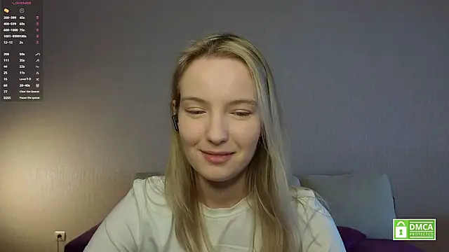 HongTomczak online show from 06-14-26, 07:43