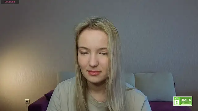 HongTomczak online show from 06-16-26, 07:44