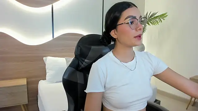 emily tolson online show from 12-02-25, 07:09