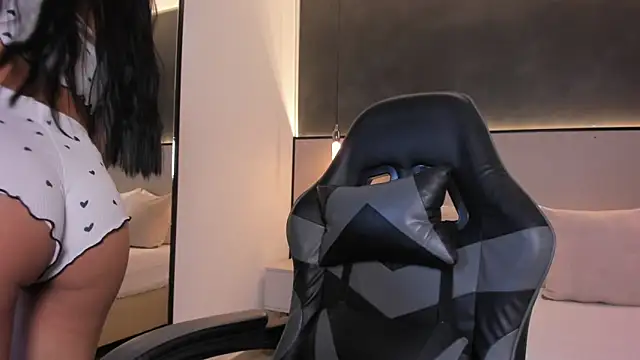 emily tolson online show from 03-10-26, 03:00