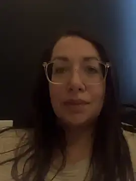 Snapshot of RosaFreya chatting on 03-12-26, 09:37 RosaFreya online show from 03-12-26, 09:37