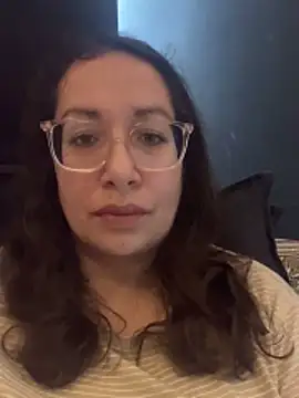 Snapshot of RosaFreya chatting on 03-13-26, 10:00 RosaFreya online show from 03-13-26, 10:00