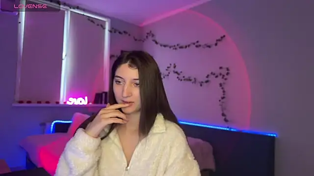 Snapshot of kitty_kristy1 chatting on 04-18-26, 03:38 kitty kristy1 online show from 04-18-26, 03:38