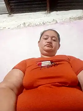 Snapshot of Sexyy-BBW chatting on 10-12-25, 08:46 Sexyy-BBW online show from 10-12-25, 08:46