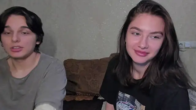 muuur fam online show from 10-04-25, 05:44