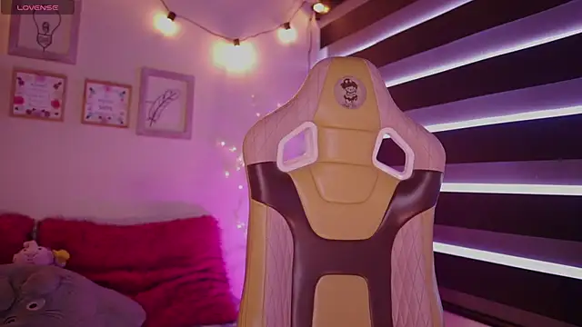  chloe moons  online show from 10-03-25, 09:34