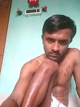 Snapshot of ShinuRoy chatting on 03-08-26, 11:14 ShinuRoy online show from 03-08-26, 11:14