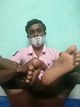 Snapshot of ShinuRoy chatting on 03-09-26, 02:43 ShinuRoy online show from 03-09-26, 02:43