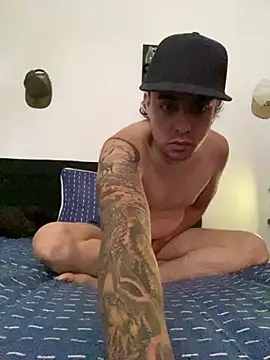 Jaguer2213 online show from 10-19-25, 03:45