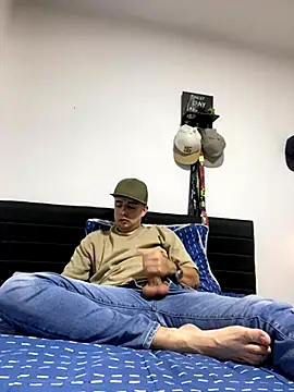 Jaguer2213 online show from 11-01-25, 04:25