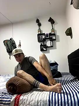 Jaguer2213 online show from 11-04-25, 03:27