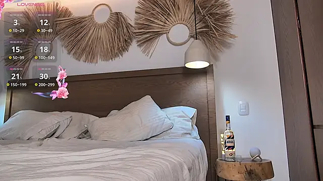 LunarAngel  online show from 02-04-26, 09:09