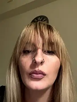 Sexy Bulgarian woman online show from 11-04-25, 10:03