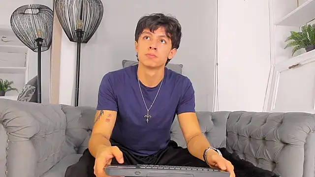 Tyler durten online show from 10-18-25, 03:09