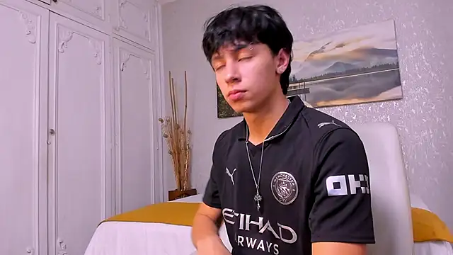 Tyler durten online show from 10-29-25, 04:04