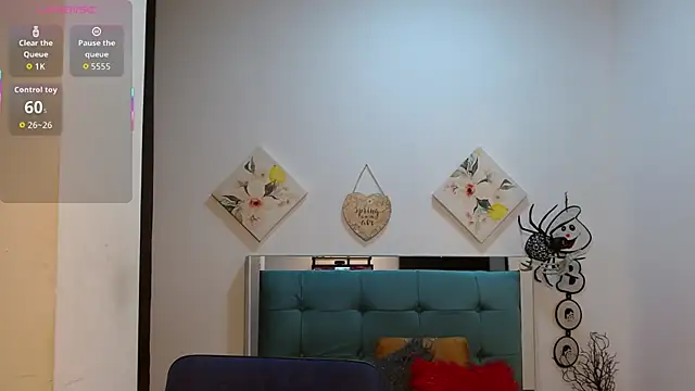 Sara f W online show from 10-26-25, 01:22