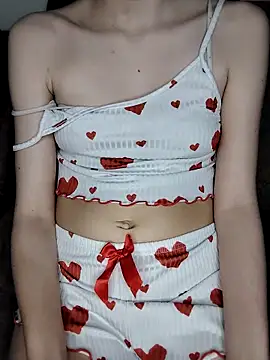 Snapshot of AnnieSparkle chatting on 10-10-25, 12:53 AnnieSparkle online show from 10-10-25, 12:53