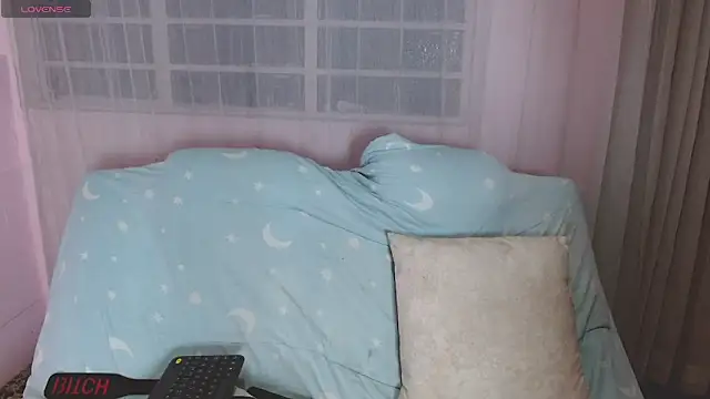 AnnieSparkle online show from 05-31-26, 12:08