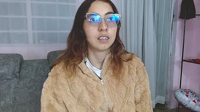 AnnieSparkle online show from 06-23-26, 11:58