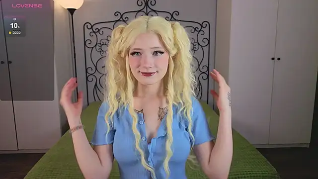 oliviafairy1 online show from 09-20-25, 03:24