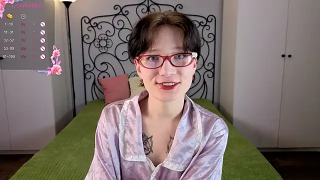 oliviafairy1 online show from 09-27-25, 04:12