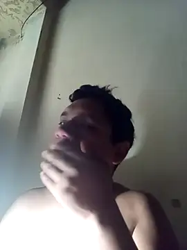 Snapshot of Batallus88 chatting on 10-22-25, 01:11 Batallus88 online show from 10-22-25, 01:11