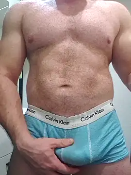 Snapshot of AlphaGymMale chatting on 10-30-25, 03:46 AlphaGymMale online show from 10-30-25, 03:46