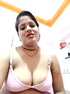 Snapshot of Sexi_savitri chatting on 09-16-25, 02:40 Sexi savitri online show from 09-16-25, 02:40