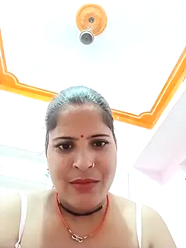 Snapshot of Sexi_savitri chatting on 09-18-25, 07:21 Sexi savitri online show from 09-18-25, 07:21