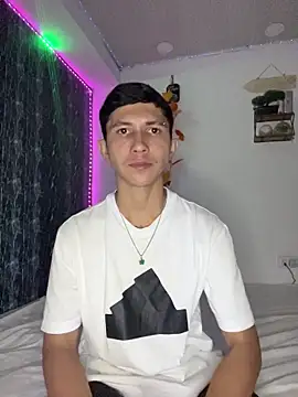 Alejandro BigCock22 online show from 10-13-25, 07:52