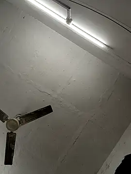 Snapshot of xyz-indian chatting on 11-14-25, 09:13 xyz-indian online show from 11-14-25, 09:13