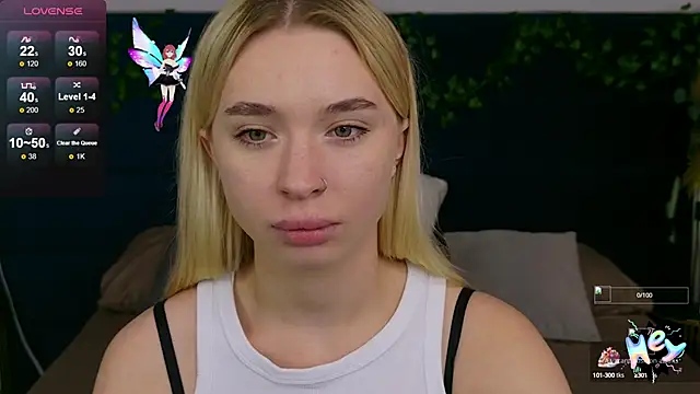 Snapshot of RachelColon chatting on 10-04-25, 04:05 RachelColon online show from 10-04-25, 04:05