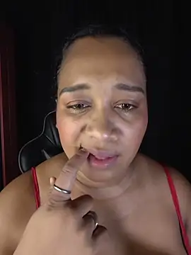 Snapshot of Yera_brown69 chatting on 05-07-26, 02:28 Yera brown69 online show from 05-07-26, 02:28