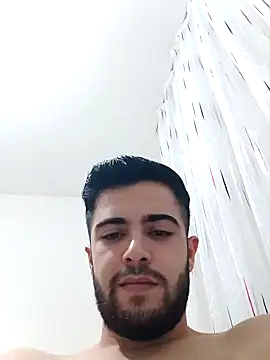Snapshot of Ozi1910 chatting on 09-15-25, 11:05 Ozi1910 online show from 09-15-25, 11:05