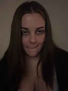 Snapshot of ItsLxsa chatting on 09-08-25, 10:20 ItsLxsa online show from 09-08-25, 10:20