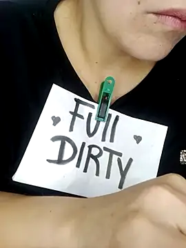 Snapshot of Sendy_kinky chatting on 09-21-25, 01:18 Sendy kinky online show from 09-21-25, 01:18