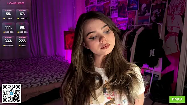 PinkiRay online show from 10-18-25, 05:25