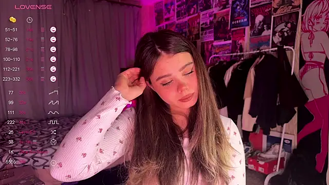 PinkiRay online show from 10-24-25, 05:09