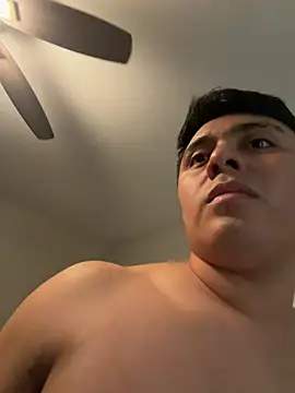 Snapshot of Atrevido_69_4K chatting on 03-21-26, 12:26 Atrevido 69 4K online show from 03-21-26, 12:26
