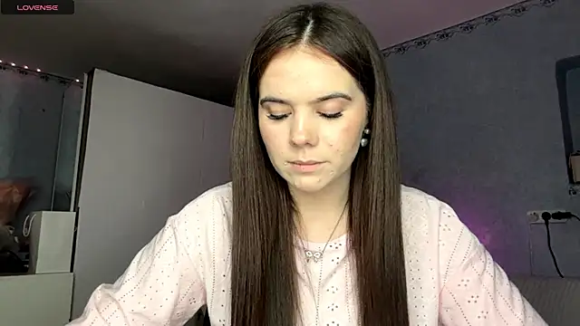 Lia rise online show from 03-30-26, 03:57