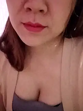 Snapshot of Mago-sweet chatting on 11-02-25, 03:20 Mago-sweet online show from 11-02-25, 03:20