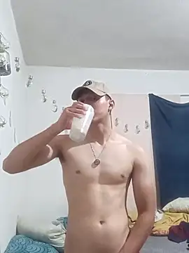 Snapshot of selvin3445 chatting on 09-19-25, 04:58 selvin3445 online show from 09-19-25, 04:58