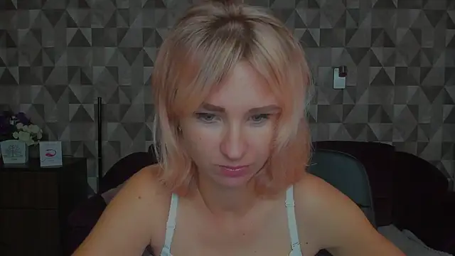 MeryMidnight online show from 09-09-25, 06:02