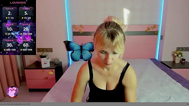 MeryMidnight online show from 09-26-25, 05:44