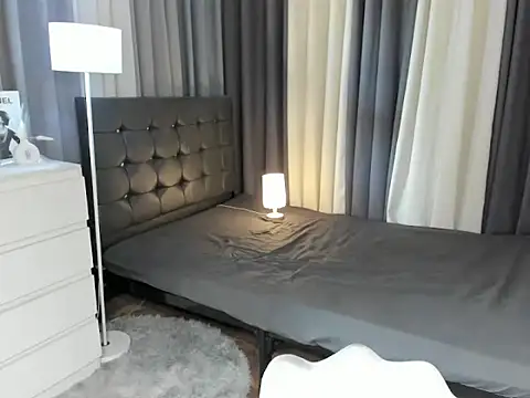 Blaire Samantha online show from 10-07-25, 06:54