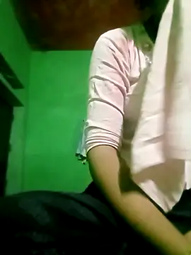 Hot-yuo84 online show from 10-21-25, 06:30