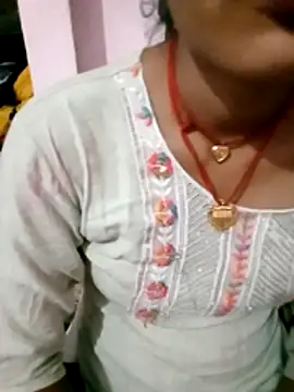 Hot-yuo84 online show from 11-04-25, 06:07